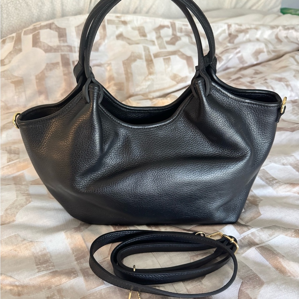 Elegant Black Leather Handbag